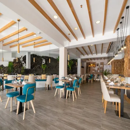 Relaxia Lanzaplaya Hotel